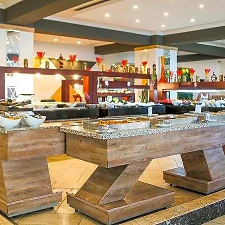 Tropical Deluxe Otel 4*
