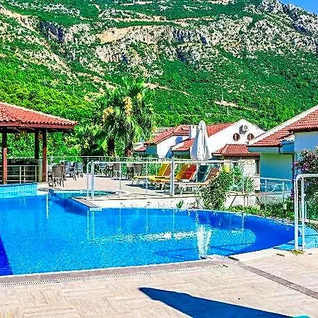 Hotel Tropical Deluxe Cedit