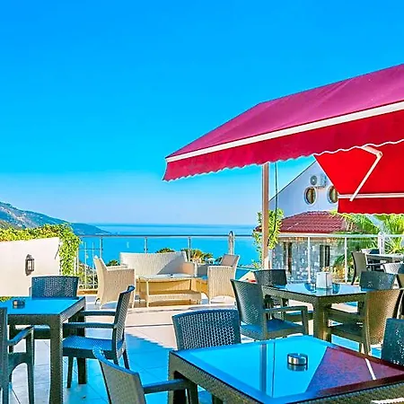 Tropical Deluxe 4*