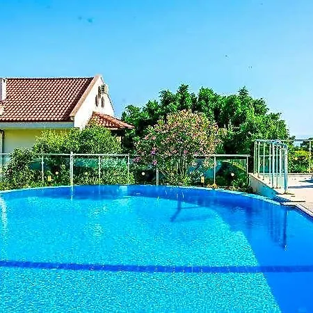 Otel Tropical Deluxe Cedit